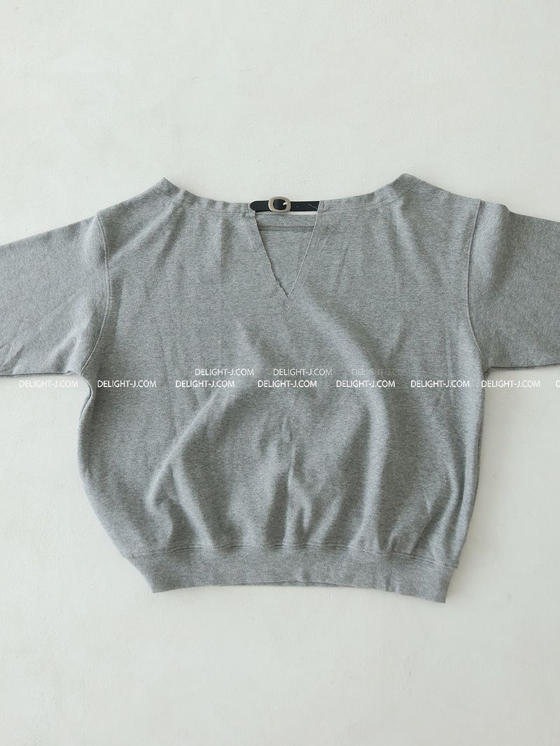 Buckle backless off-shoulder sweatshirt