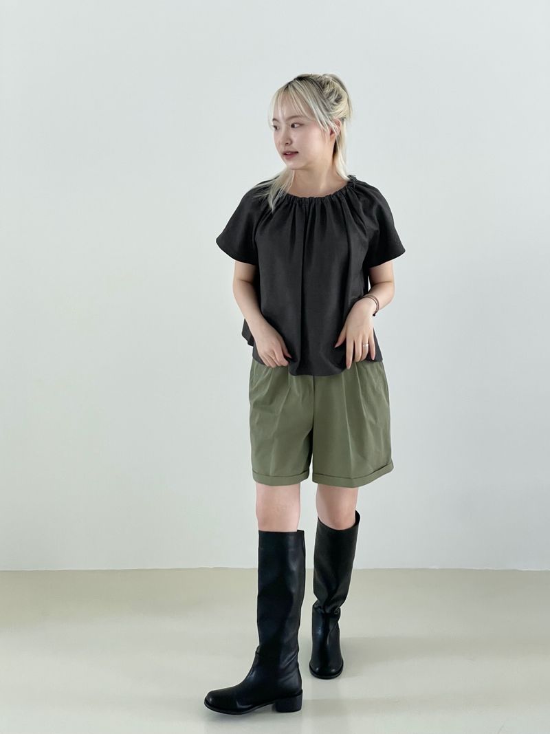 Rollup pintuck mini pants