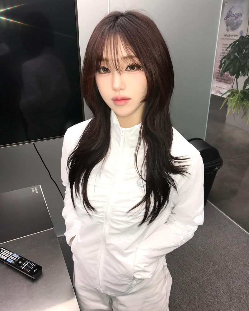 CHERRY STRING SHIRRING WINDBREAKER [WHITE]