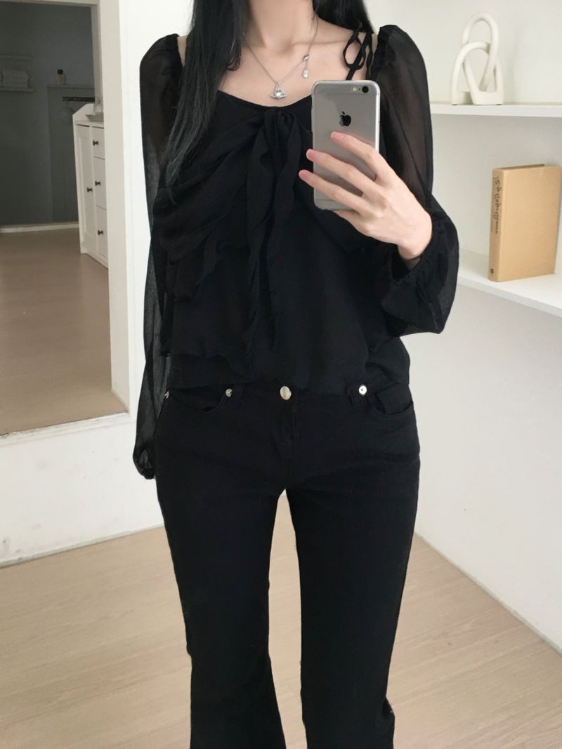 cheek ribbon blouse (2 colors)