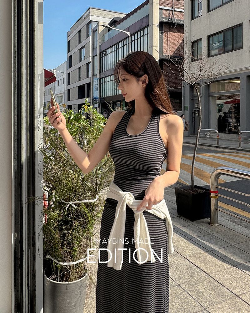 [MADE] If halter‑neck sleeveless