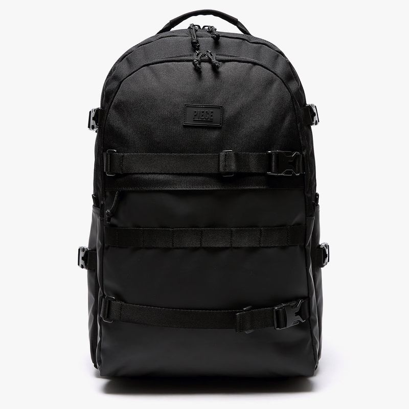 R2G PRO BACKPACK (ALL BLACK)