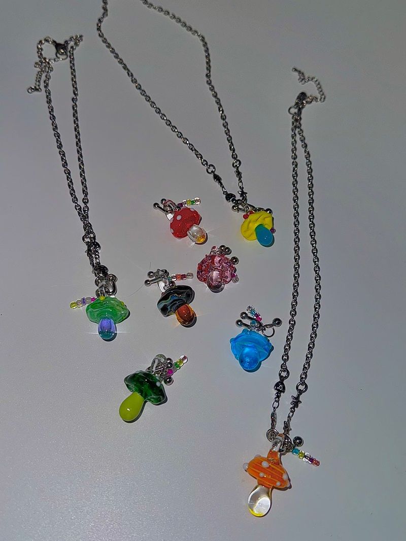 [Hearts2Hearts Juun] Trippy mushroom necklace.07 (8color)