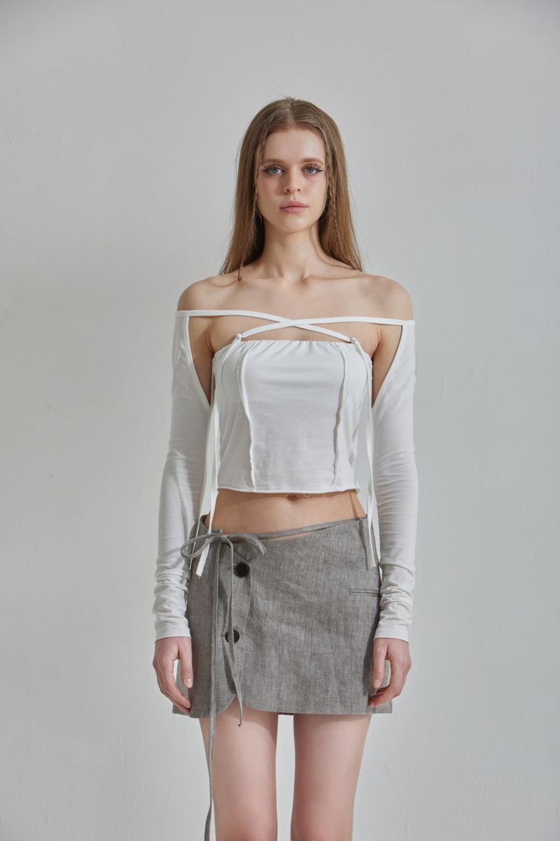 OUT SQUARE T-SHIRT