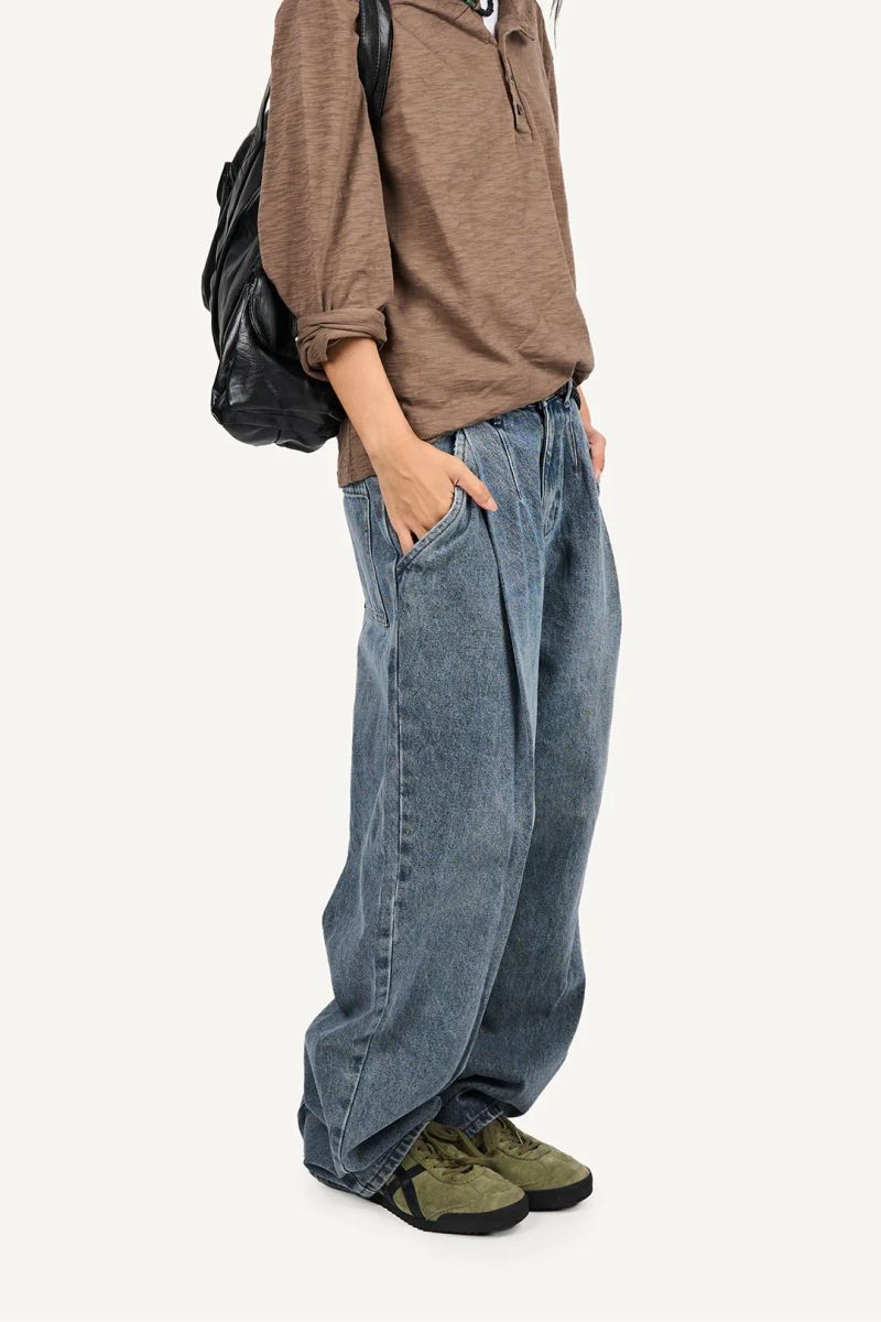 Essential Two Pintuck Denim Pants