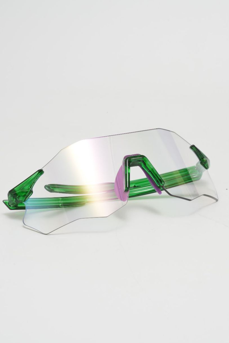 CZ Basicsの「Frameless Photochromic Sport Sunglasses(Fashion Accessories)」