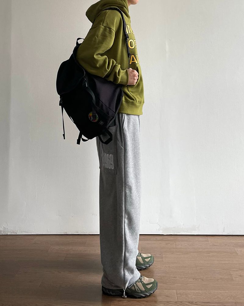Near Embroidered Fleece Pants
