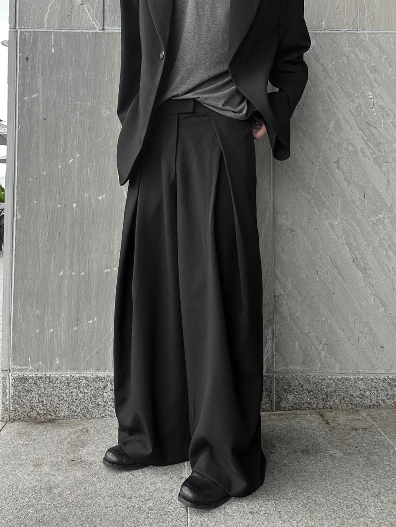 WHAT A LOOK（ワット ア ルック）の「Helsinki Modern Balloon Wide Slacks（Pants）」
