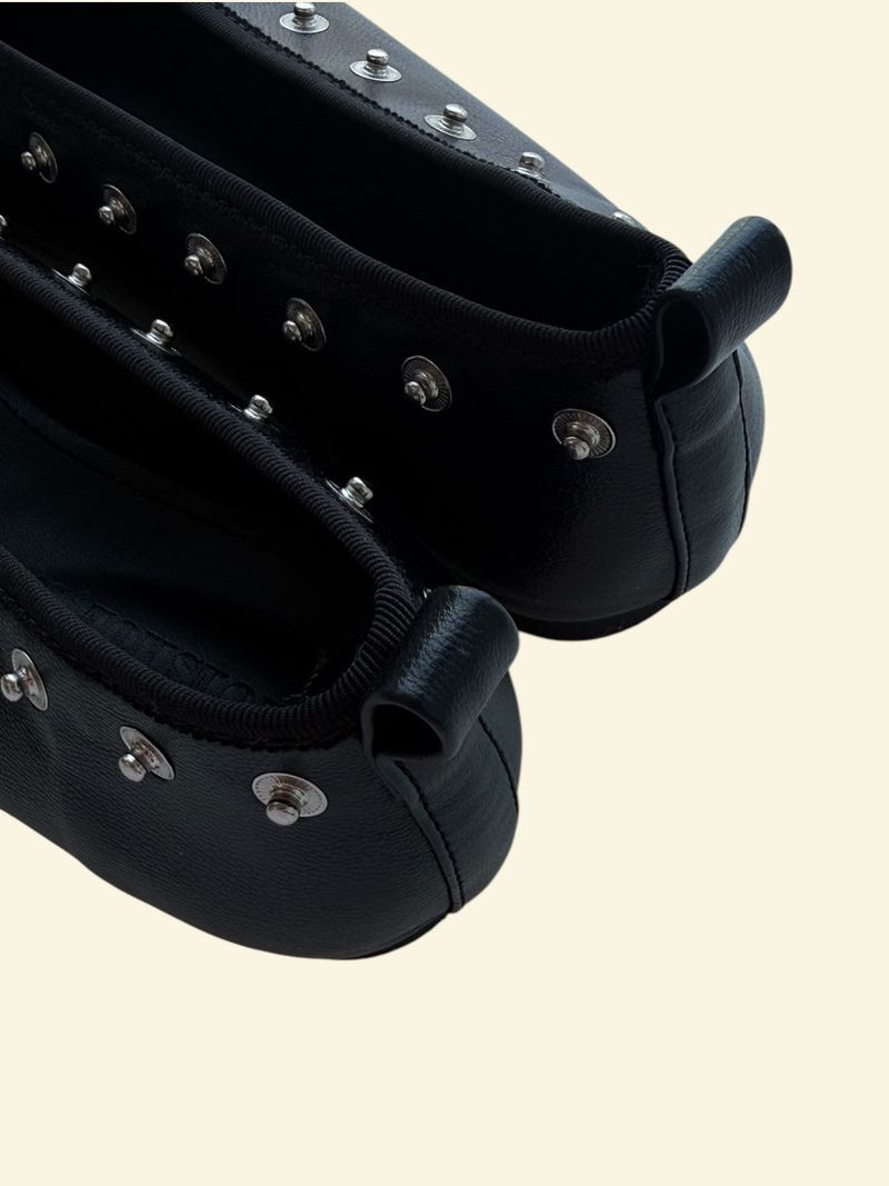 stud soft flat shoes