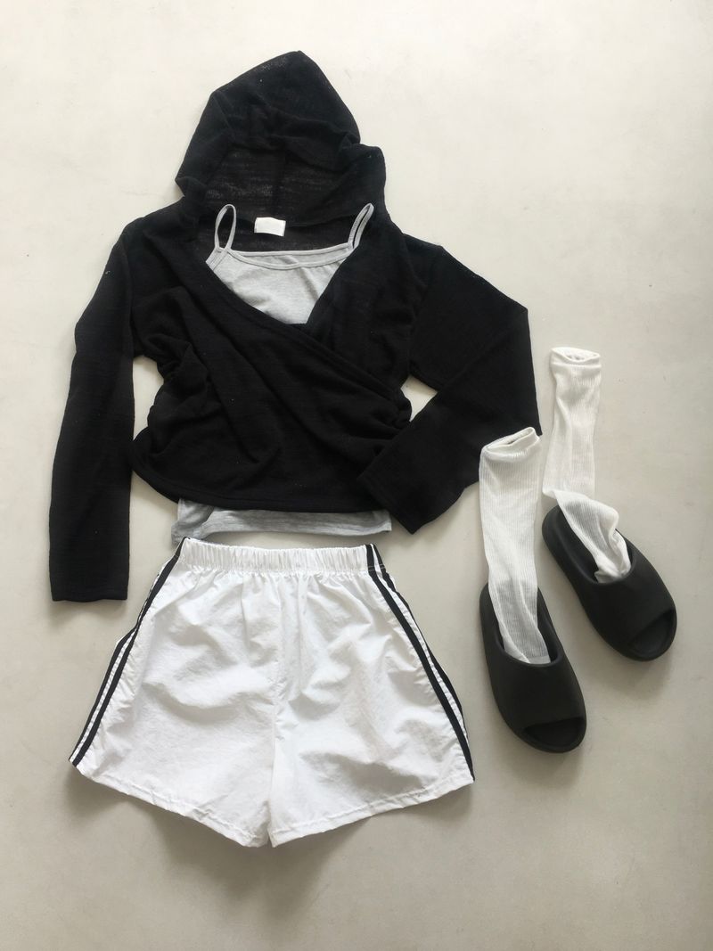 Two-line nylon washable shorts (8c)