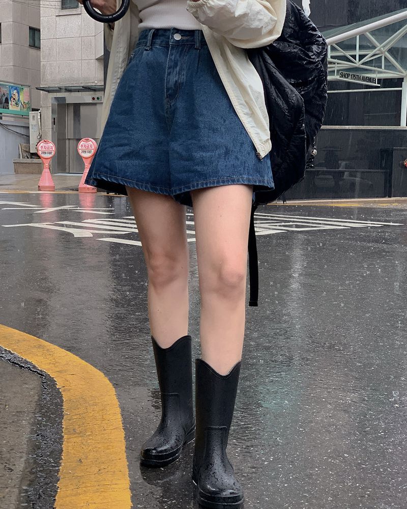 MAYBINS(メイビンス)の「Tiny denim shorts(Pants)」