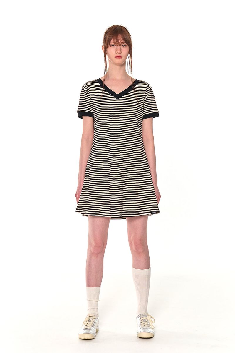 V NECK STRIPE OPS (WHITE)