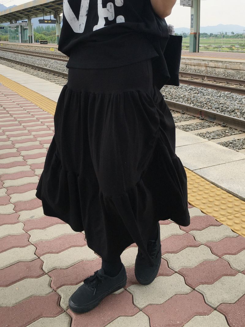 Shuming Unbal Shirring Banding Long Skirt (2c)  