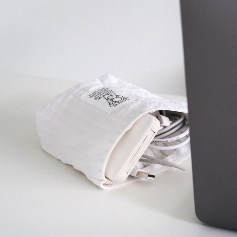 TUTEOGI Dear Pocket pouch (white)
