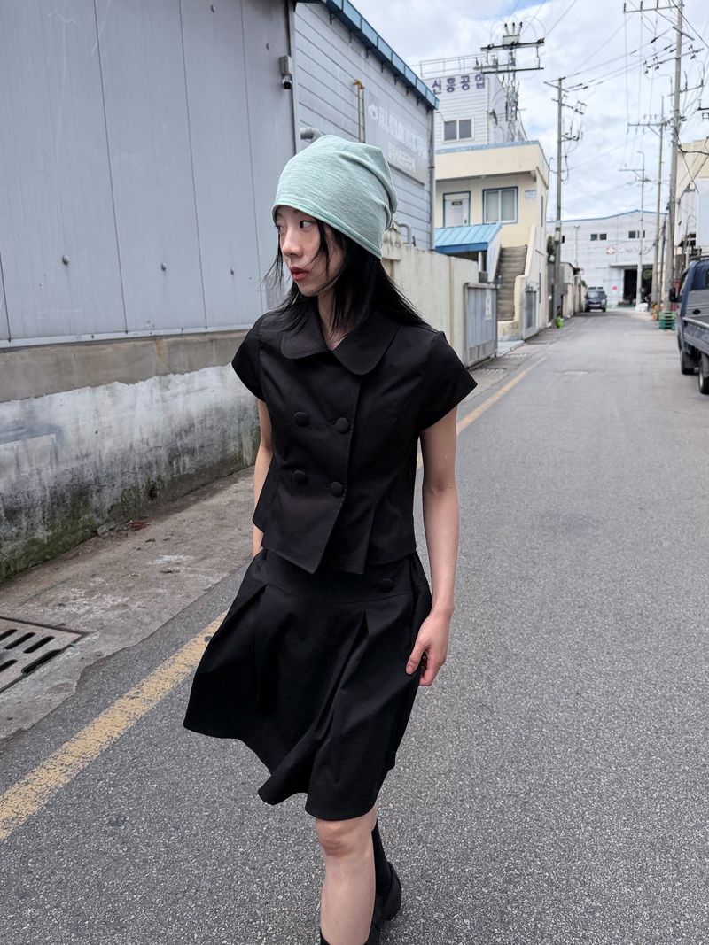 DOUBLE BUTTON SHORT JACKET
