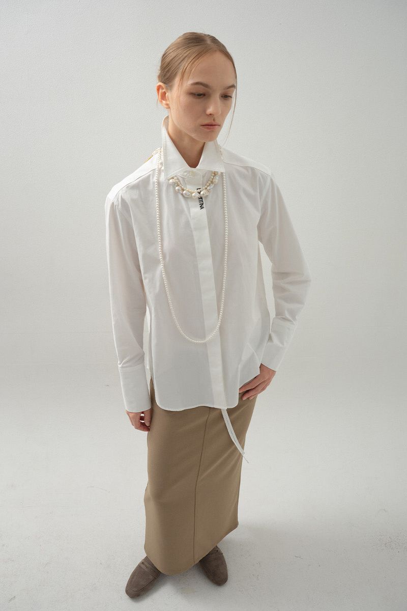 Hidden Embroidery Stitch Shirt_White