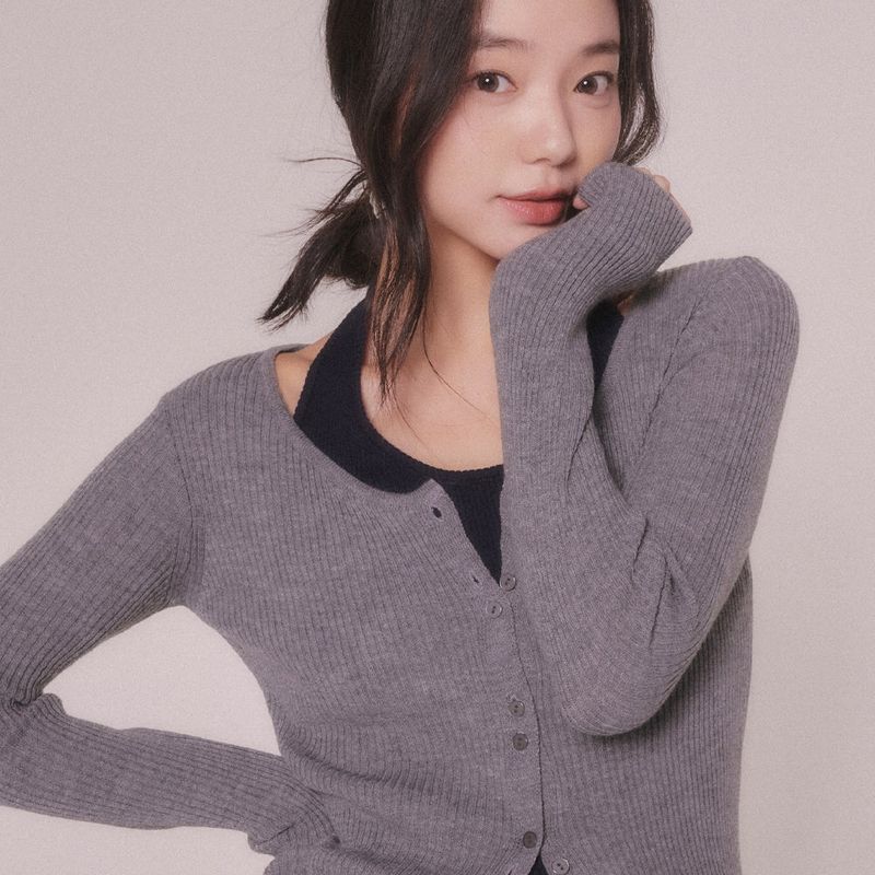 mellotory(メロートリー)の「SLIM KNIT CARDIGAN (DEEP GRAY)(Tops)」