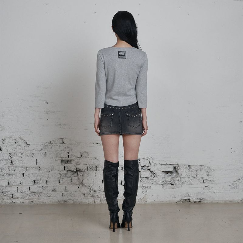 C 90S LINE SLIT NECK T-SHIRT_GREY