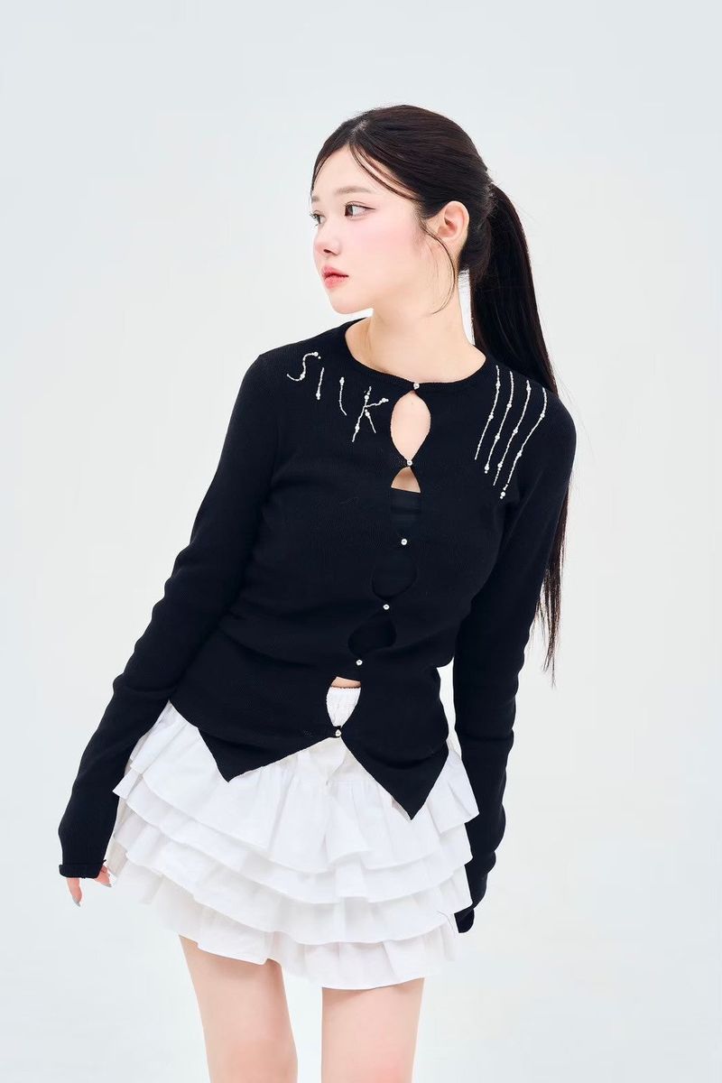 made of silk（メイドオブシルク）の「ビジューニット（トップス）」