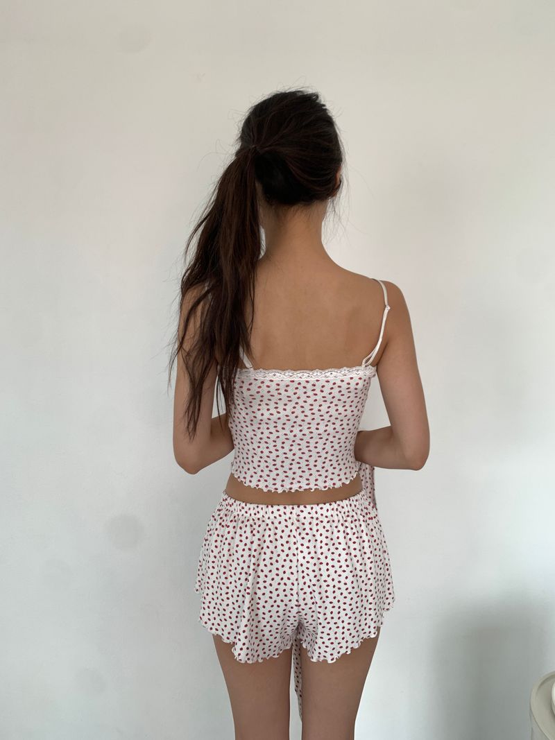 BERRY SLEEVELESS (2C)