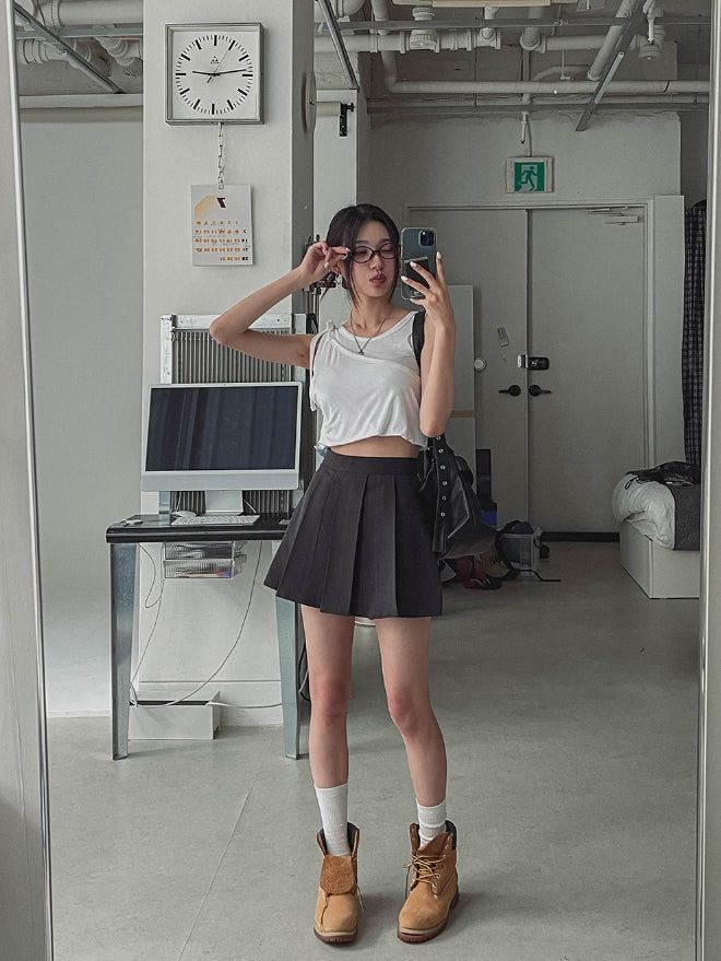 Tiba pleats mini skirt