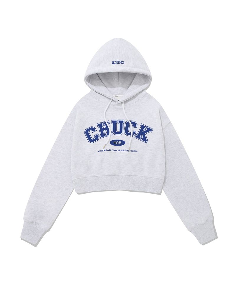 CHUCK(チャック)の「アップリケアーチロゴクロップフーディ/CHUCK APPLIQUE ARCH LOGO CROP HOODIE (LIGHT GRAY)(Tops)」