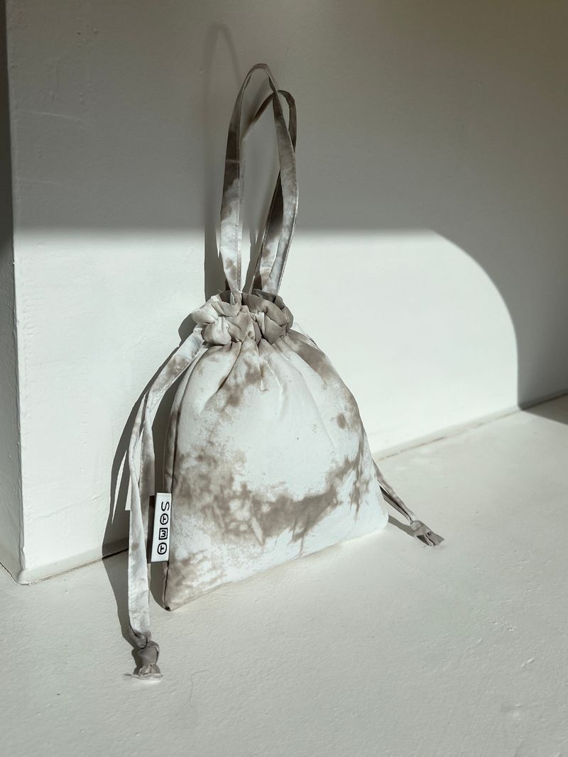 Strap string pouch-tie-dye