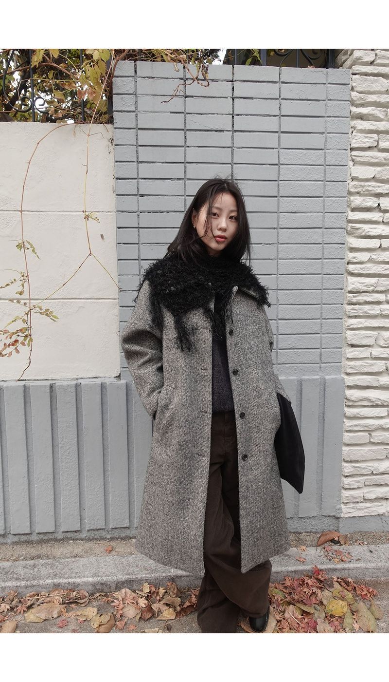 Grain collar raglan coat