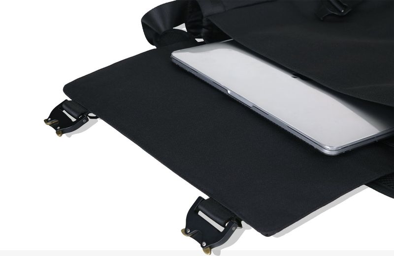 3D Pocket BUCKLE messanger bag