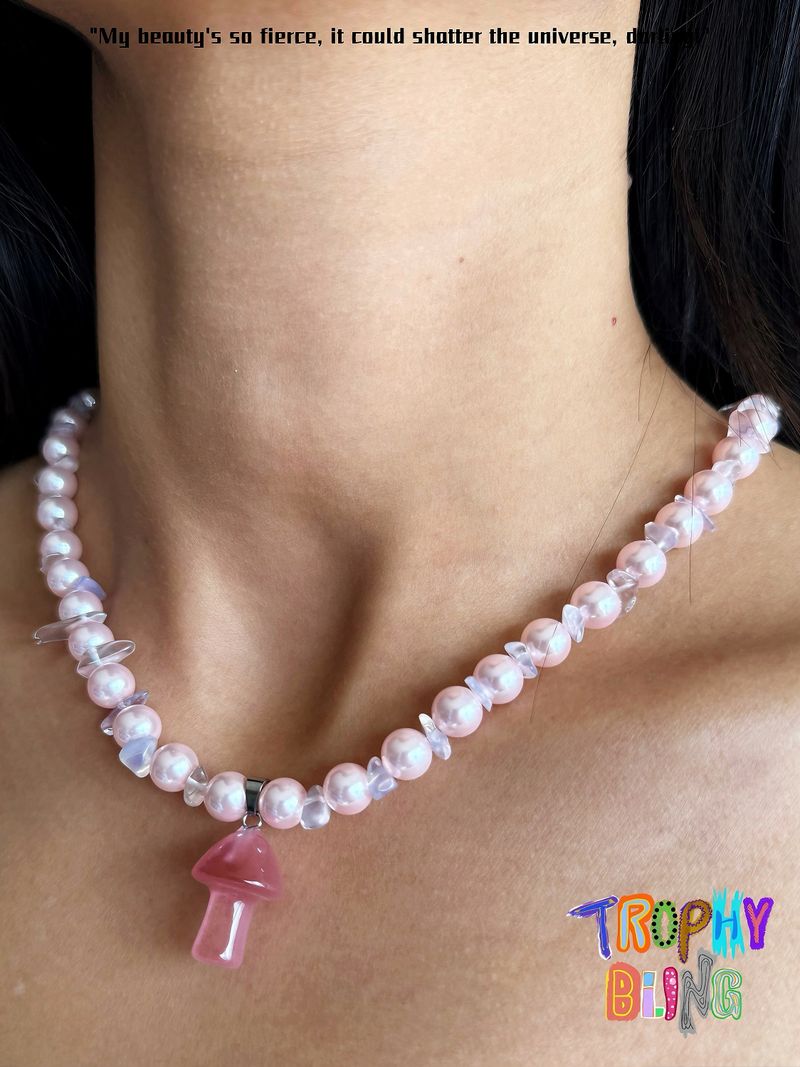 TROPHY BLING（トロフィー・ブリング）の「ピンクマッシュルームネックレス（アクセサリー）」