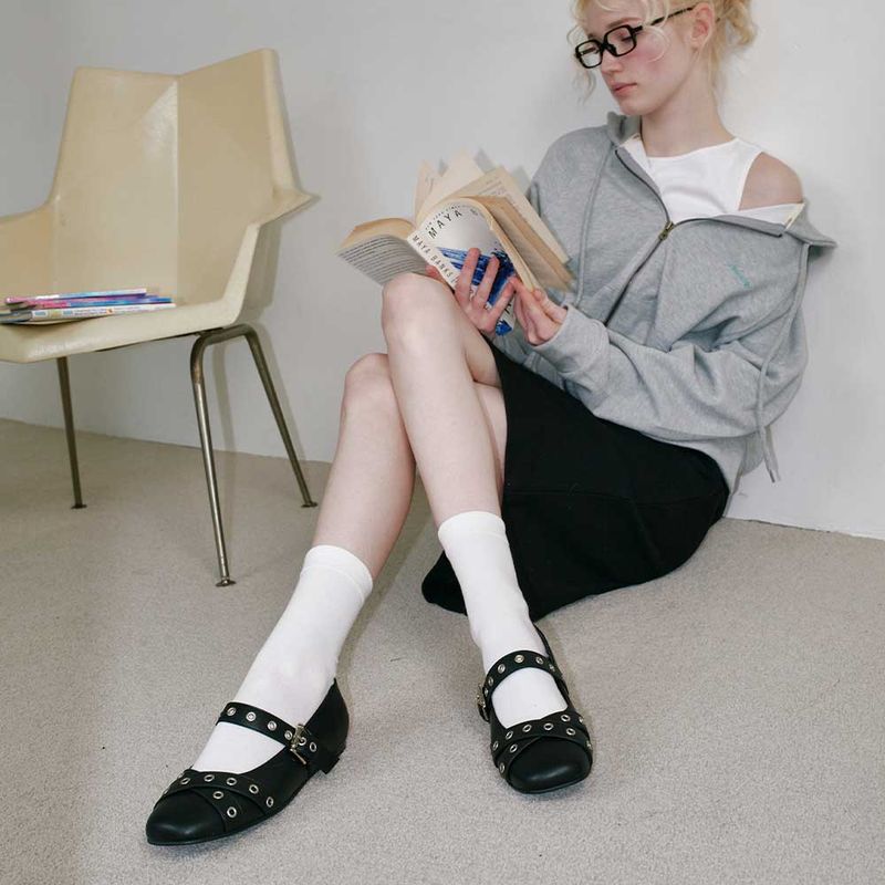 Big Eyelet Strap Maryjane - Black