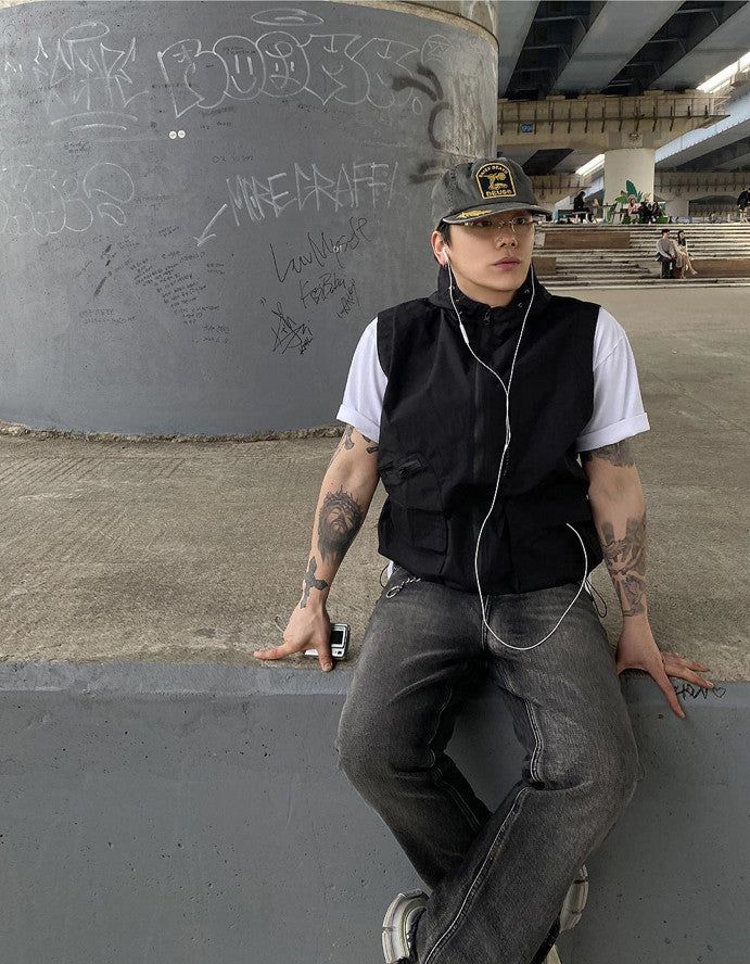 HOLY IN CODE（ホーリーインコード）の「No.0714 pocket hood VEST (5color)（Tops）」