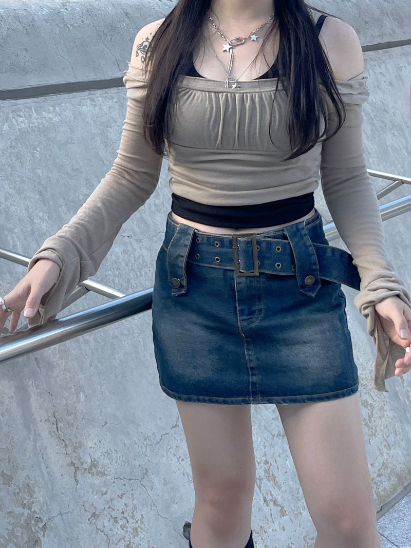 airy Off-Shoulder Shirring Long sleeve