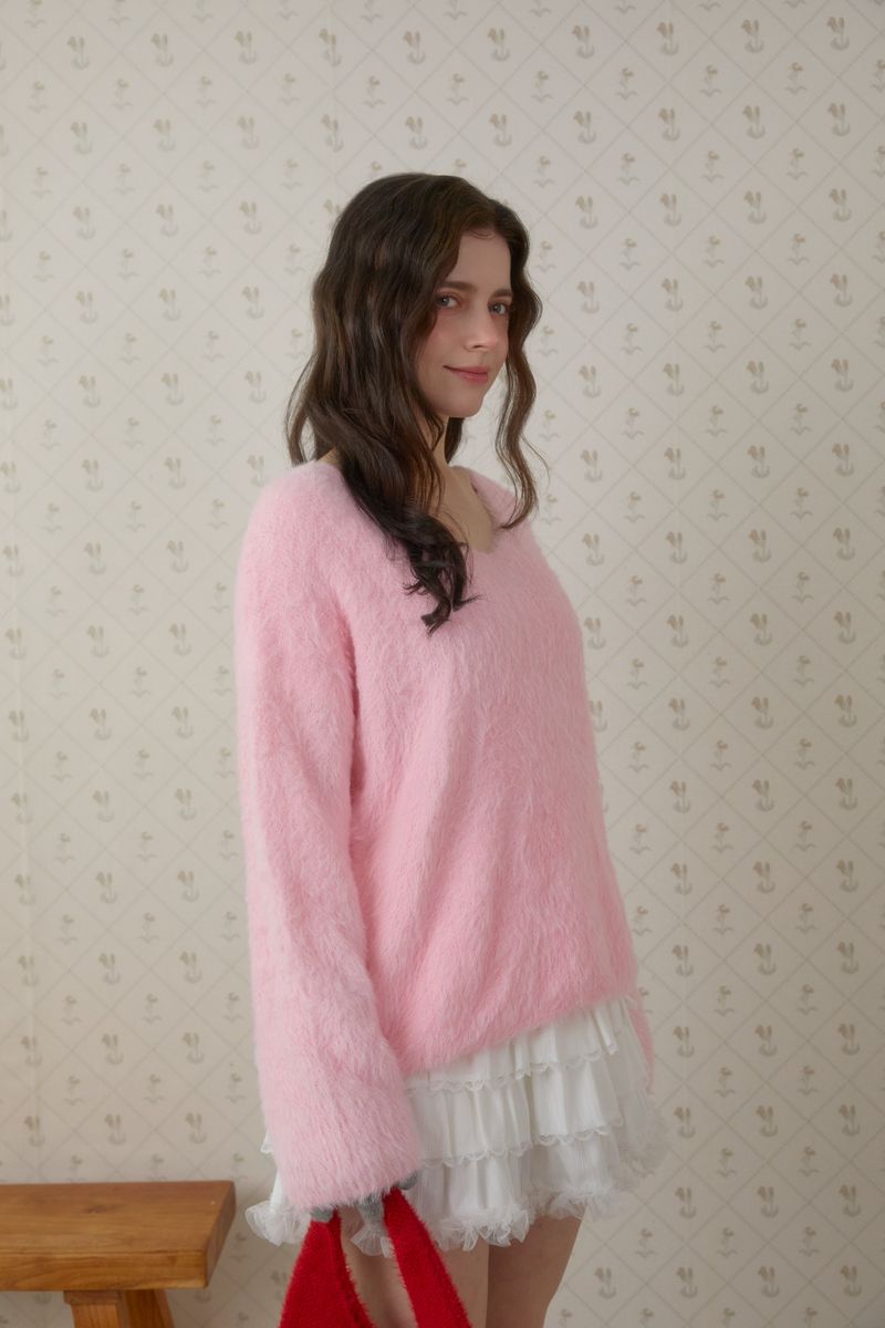 PINK PINEAPPLE(ピンクパイナップル)の「GLOW WHISPER V-NECK KNIT(Tops)」