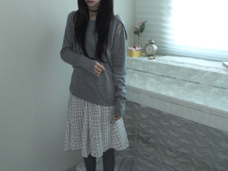 unbal slit hoodie