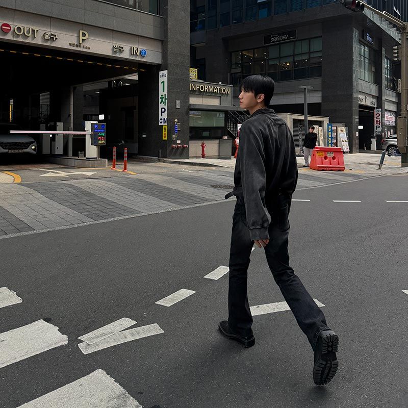 +5cm Curve Flare Denim Pants (Black)