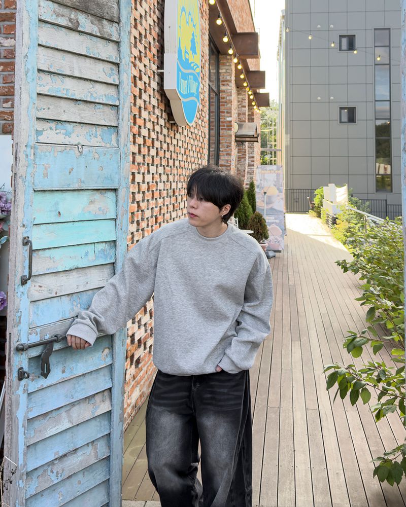 Bael plain cut overfit sweatshirt