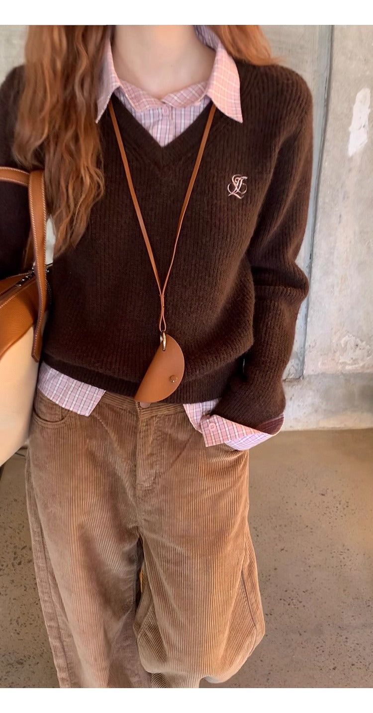 Pink checkered two-piece V-neck brown knitwear