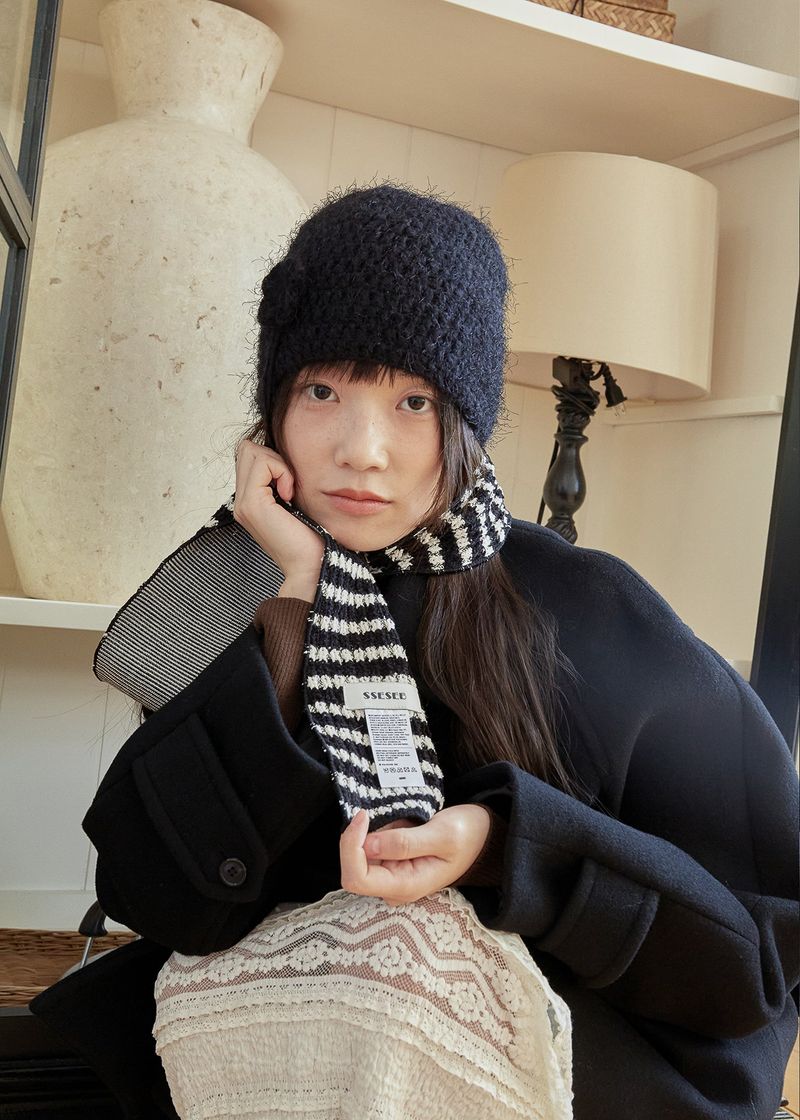 Striped Knit Muffler - Black