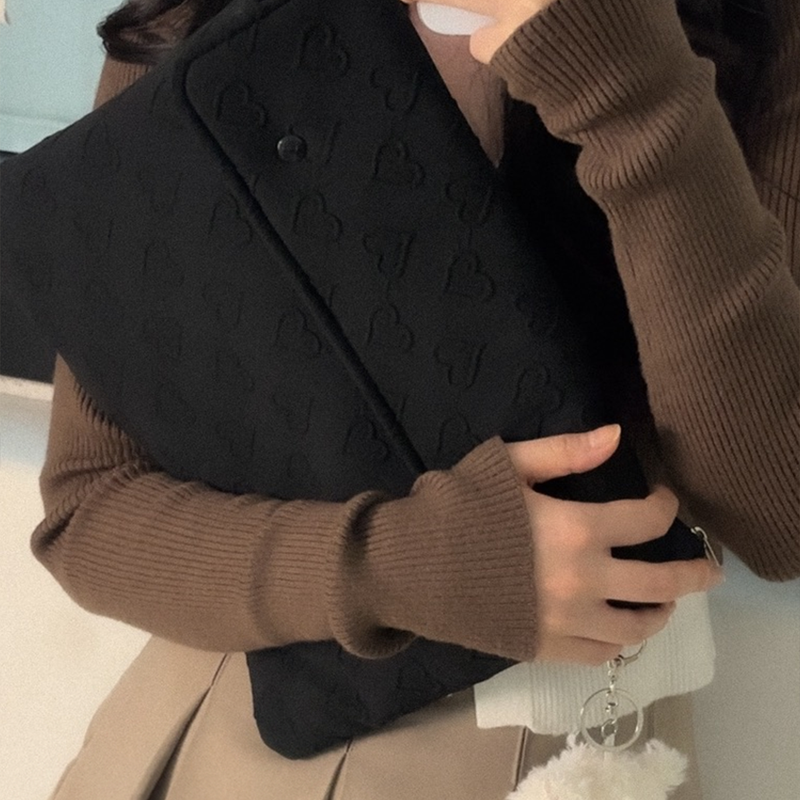 NOT THINK(ノットシンク)の「heart ipad pouch (black)(Smartphone Accessories)」