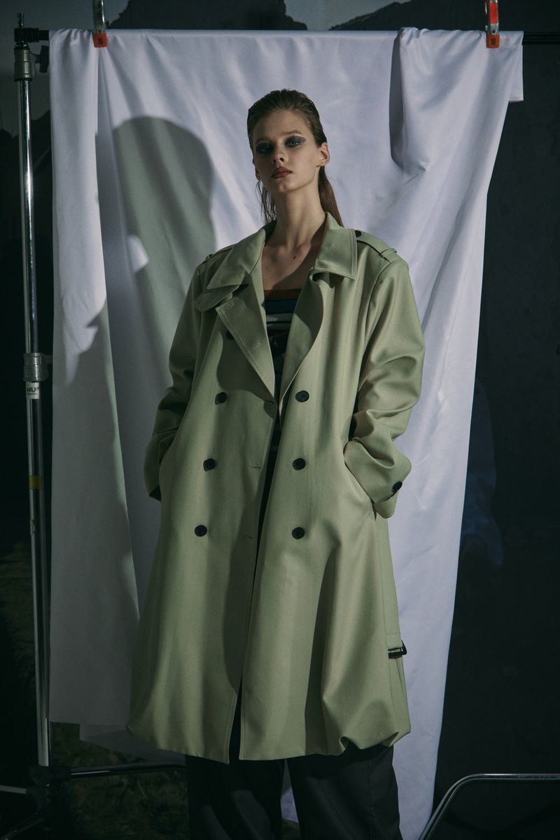 BALLOON TRENCH COAT -BEIGE
