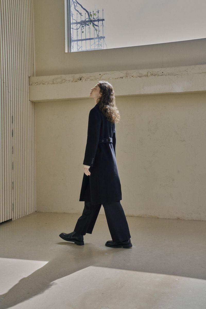 ASYM COAT_BLACK