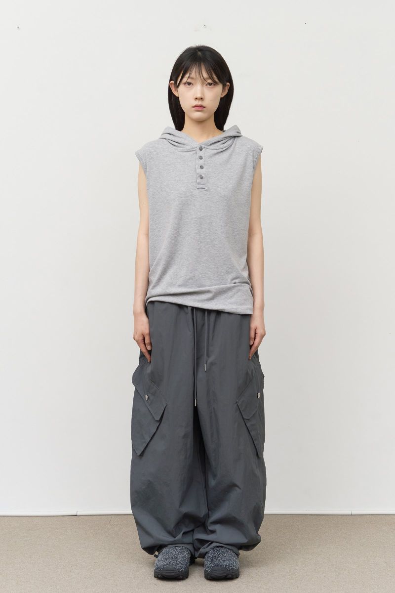 Arm Sleeveless Hooded Top