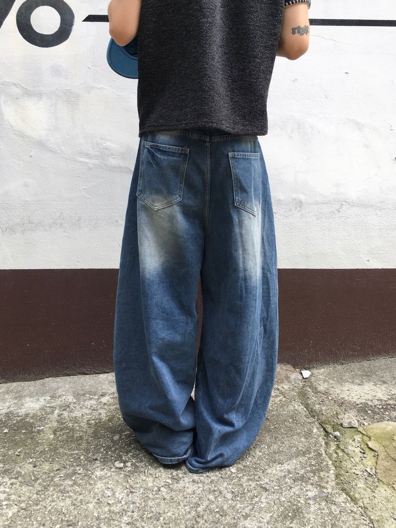 Wavy Cat Washed Distressed Denim Pants