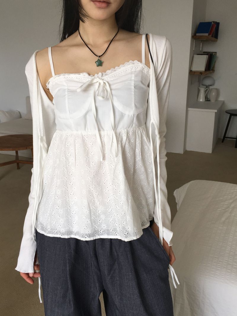WONDER WONDER(ワンダーワンダー)の「Peonch lace ribbon heart-neck strap layered tank top sleeveless(Tops)」