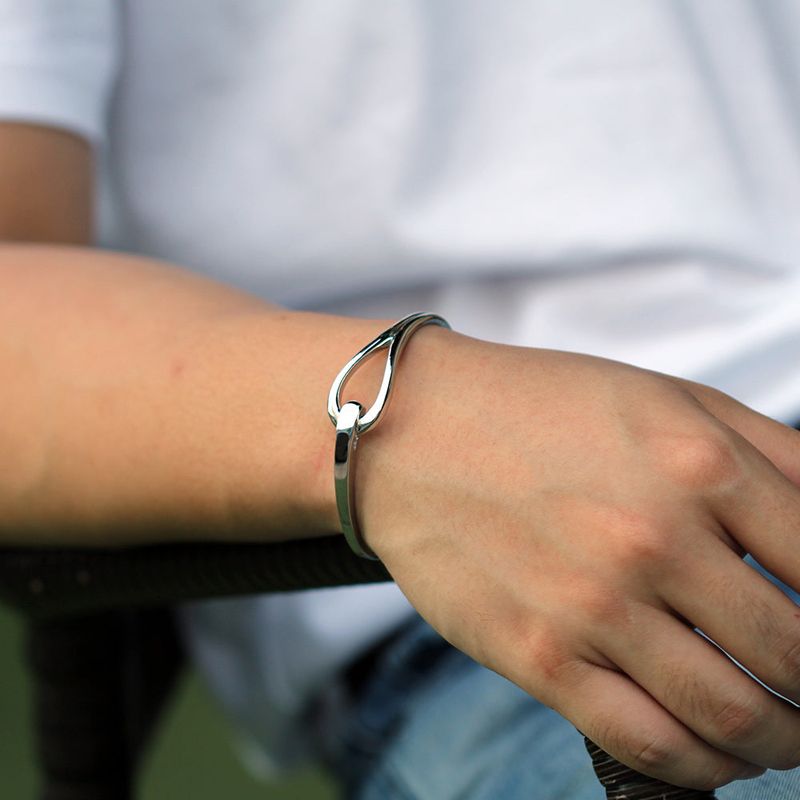 SVB-192 2PM JUNHO wears Connect Daily Men`s Bangle Bracelet