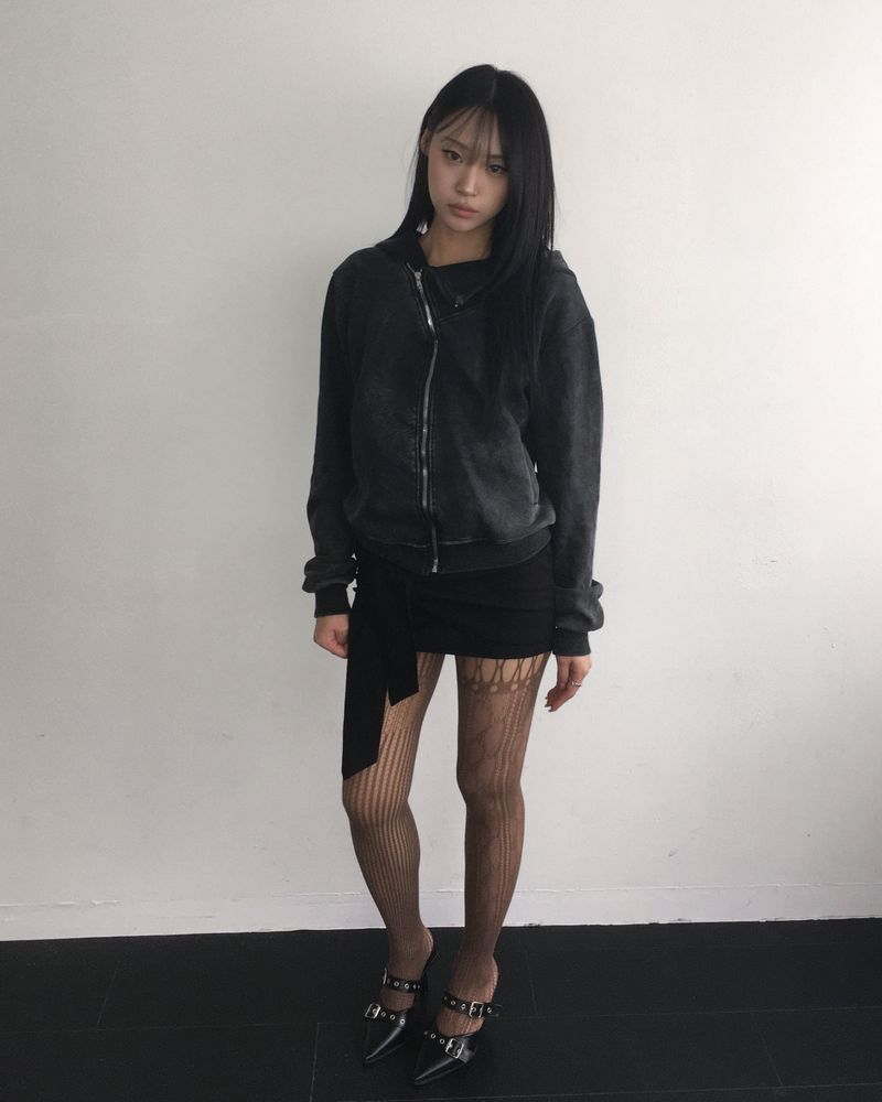 Pigment unbalanced hood jumper