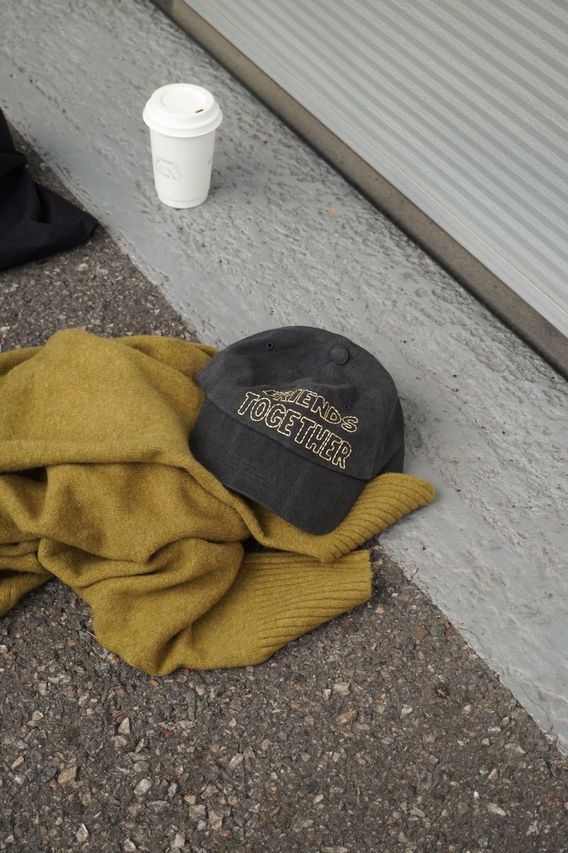 Friends Together Cap - Charcoal