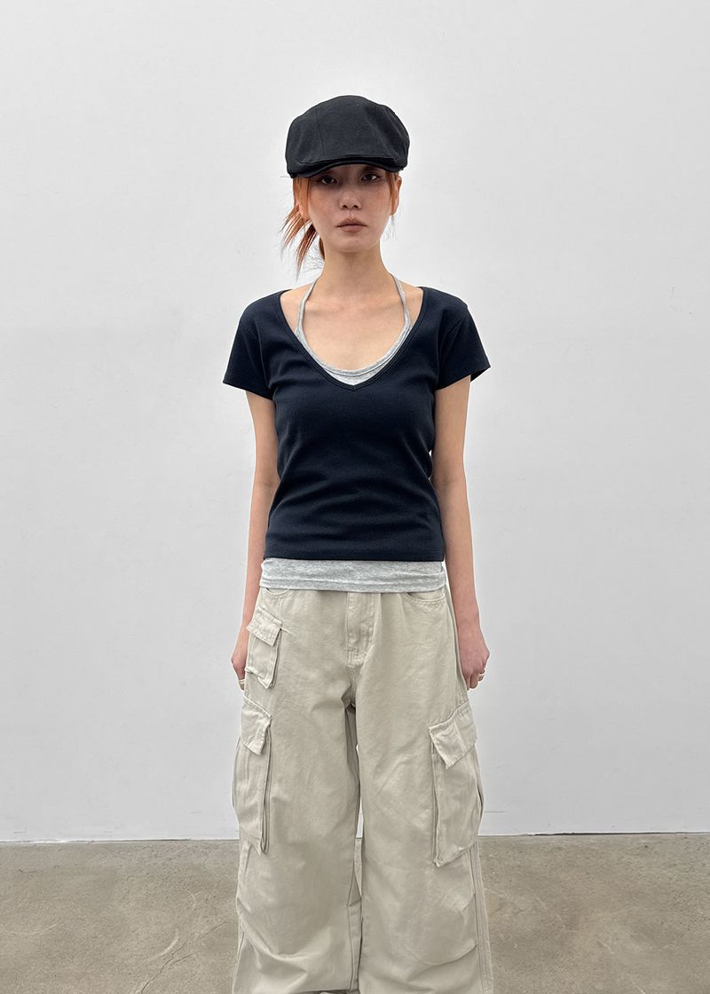 BLACKUP（ブラックアップ）の「[MADE] Dutsbi Deep V-Neck Short Sleeve Top（Tops）」