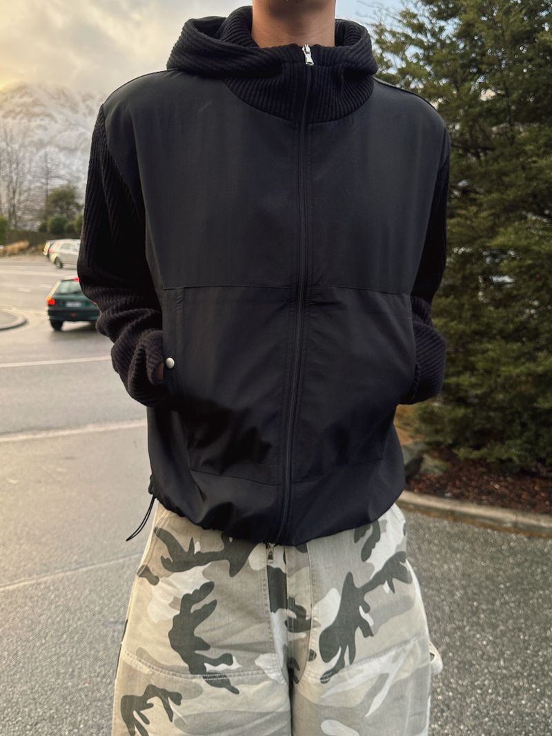 Slit CP color block hooded zip-up 3C